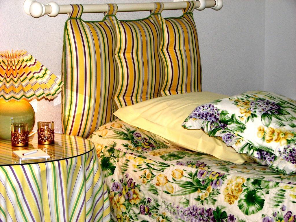 Domaine De Bassibe Bed & Breakfast Segos ภายนอก รูปภาพ