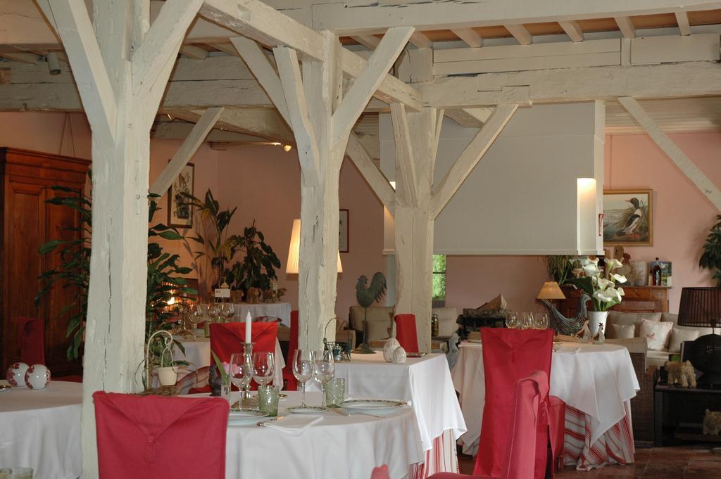 Domaine De Bassibe Bed & Breakfast Segos ภายนอก รูปภาพ